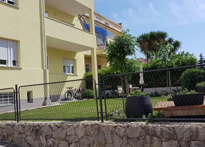 San شقة سبليت